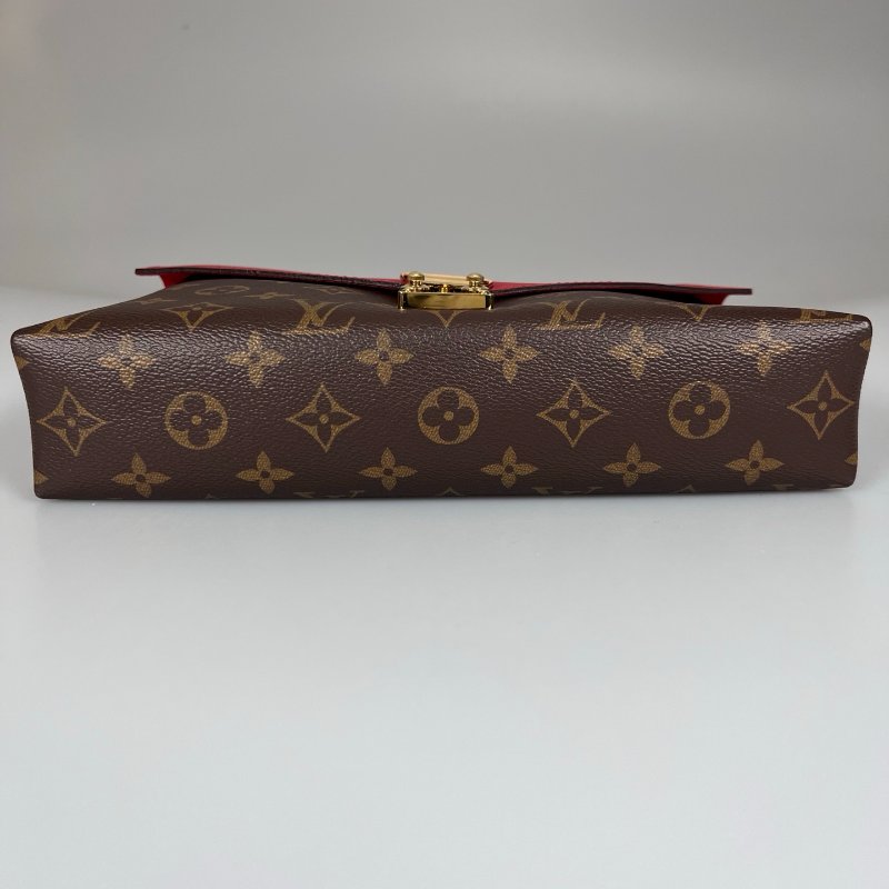 LV M41201 紅皮革拚老花信封包-4