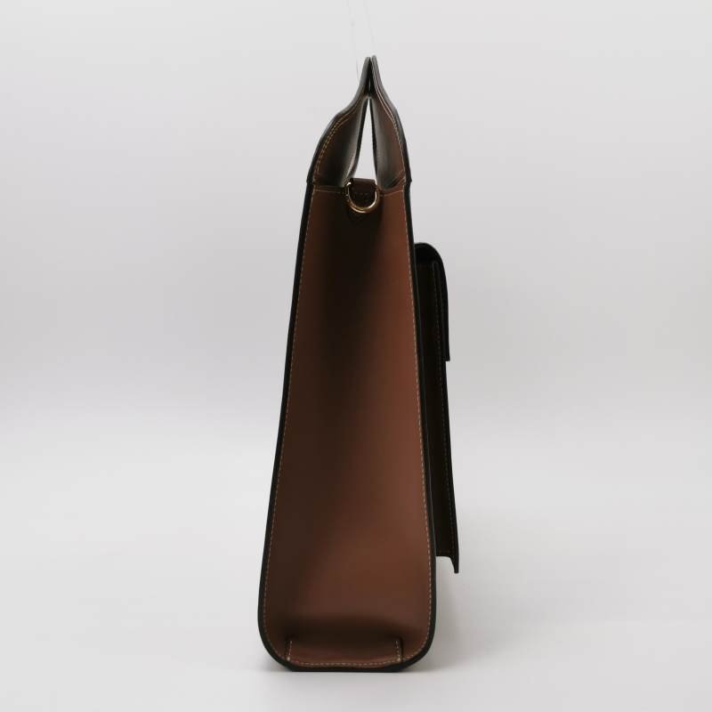 Burberry Pocket中號牛皮明線裝飾字母logo鏤空式手柄單肩包-3