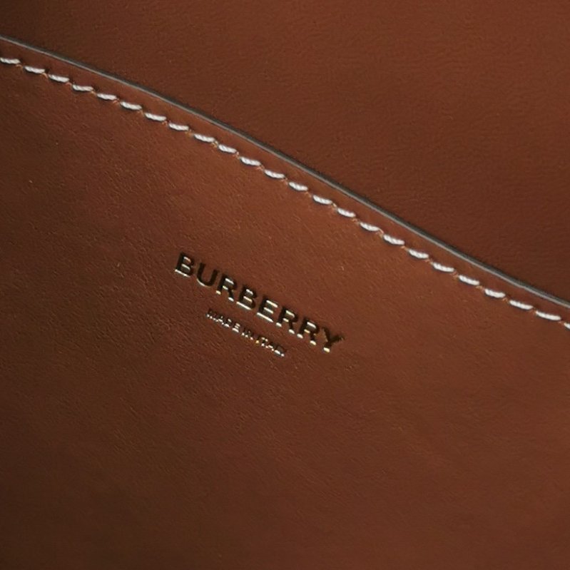 Burberry Pocket中號牛皮明線裝飾字母logo鏤空式手柄單肩包-7