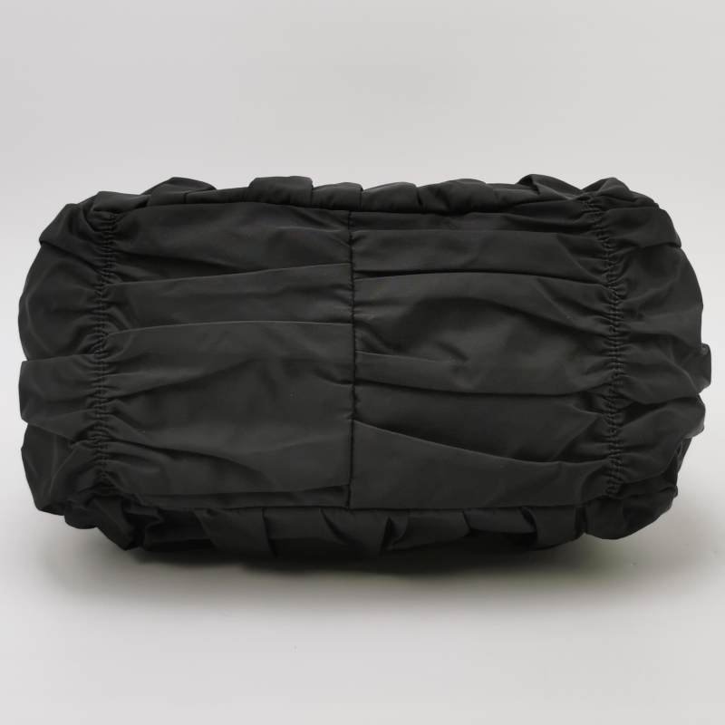 Prada Gaufre羊皮尼龍布字母Logo褶皺褶皺斜挎包單肩包-5