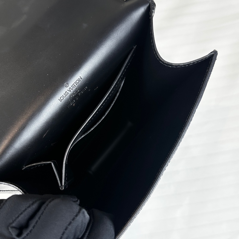 路易威登/Louis Vuitton Damier Vernis Cabaret 棋盤格漆皮單肩斜背两用包黑色 17x5x22cm-14