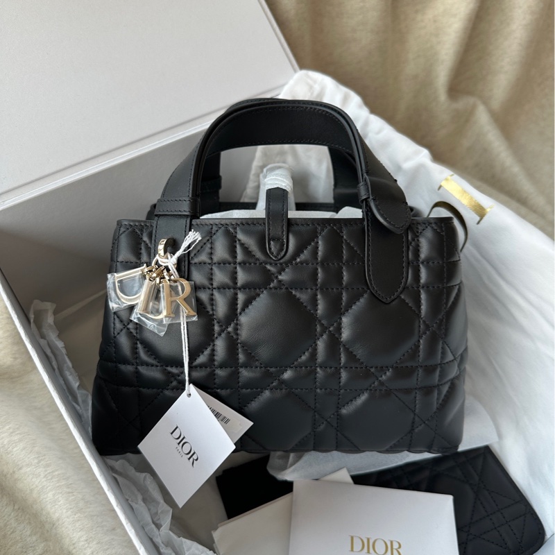 【配件：帶票大全套 💕】Dior Toujours 土著 橫版 小號 黑色手提包-0