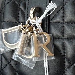 【配件：帶票大全套 💕】Dior Toujours 土著 橫版 小號 黑色手提包-4