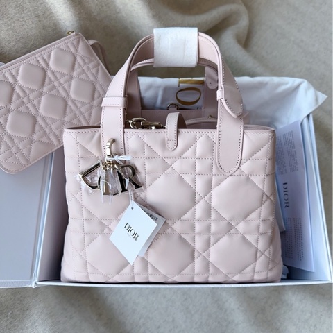 【配件：帶票大全套 💕】Dior 土著 橫版 中號 粉色 櫻花粉色手提袋