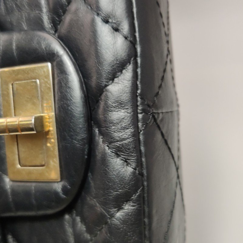 Chanel 2.55 Flag Bag經典款Maxi油蠟皮菱格絎縫矩形旋扣單肩包-13