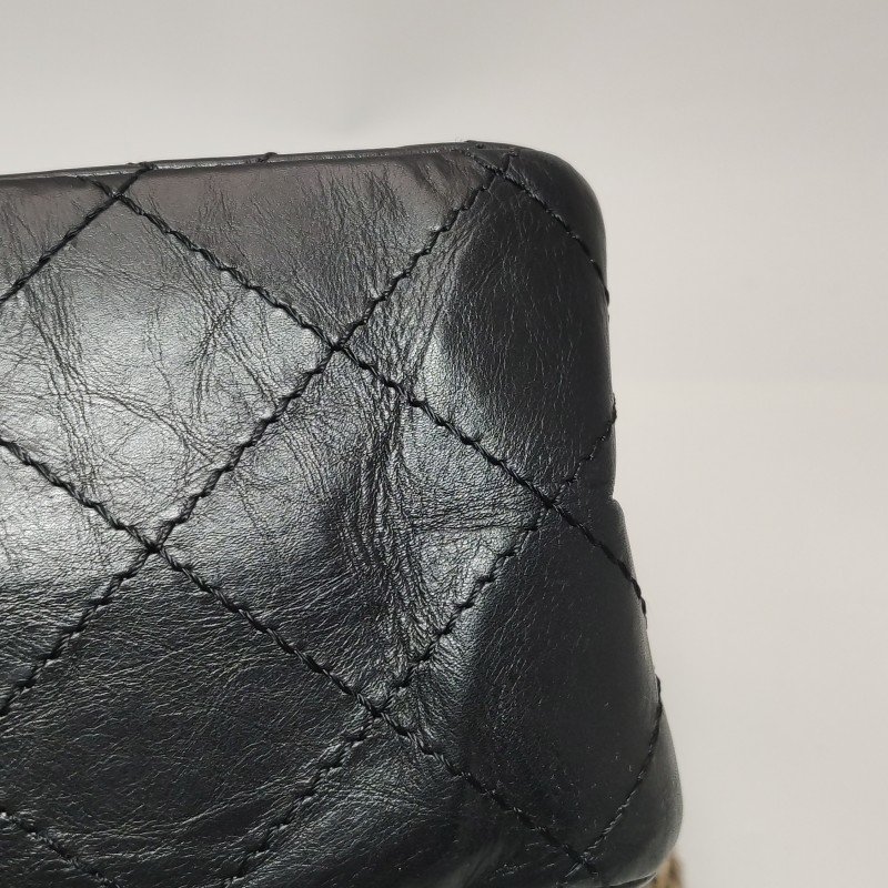 Chanel 2.55 Flag Bag經典款Maxi油蠟皮菱格絎縫矩形旋扣單肩包-16
