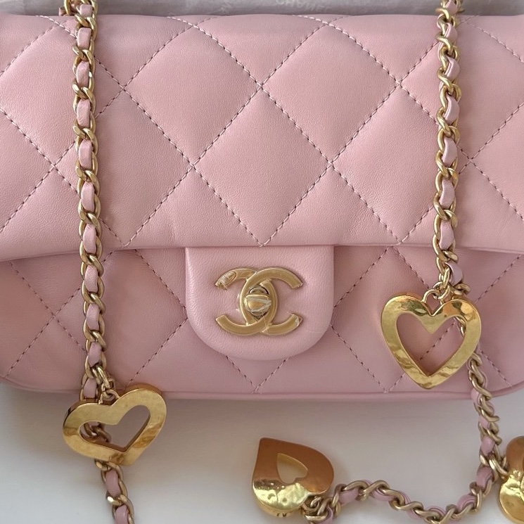 【配件：防塵袋 💕 】Chanel 22B cf mini 粉色 櫻花粉 愛心吊墜 羊皮 手提 單肩 斜挎-2