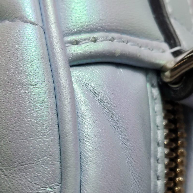 Gucci GG Marmont 小號羊皮V紋絎縫雙G標誌斜挎包-14