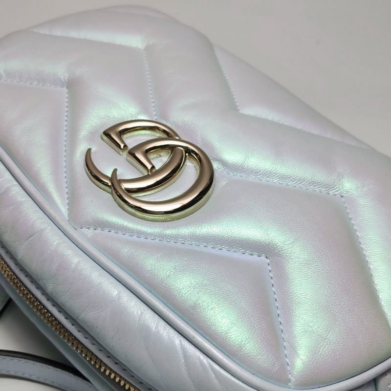 Gucci GG Marmont 小號羊皮V紋絎縫雙G標誌斜挎包-18