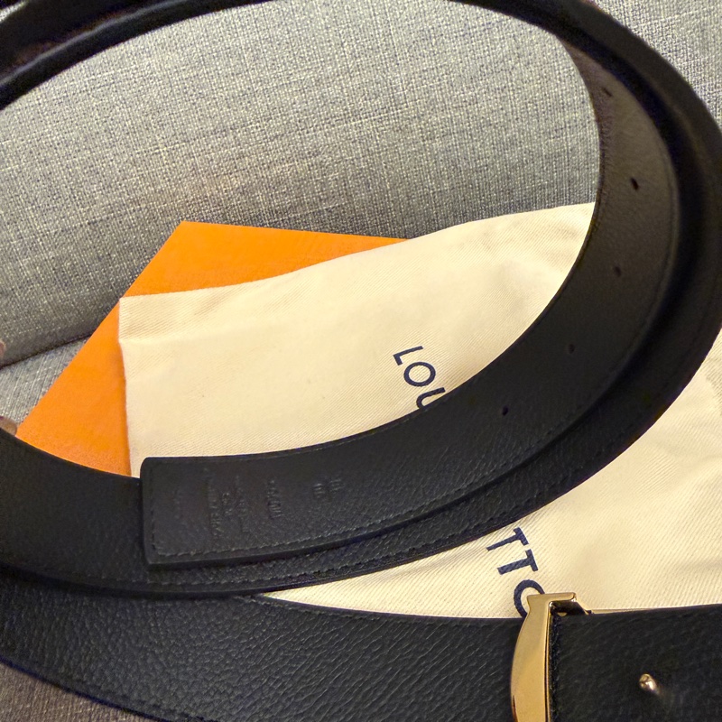 lv 經典皮帶 雙面可用 全新沒用到 90公分-4