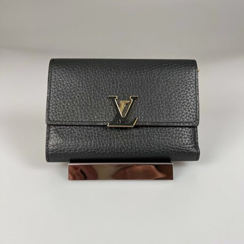 LV M62157 /晶片款 黑拼玫紅色capucines三折短夾