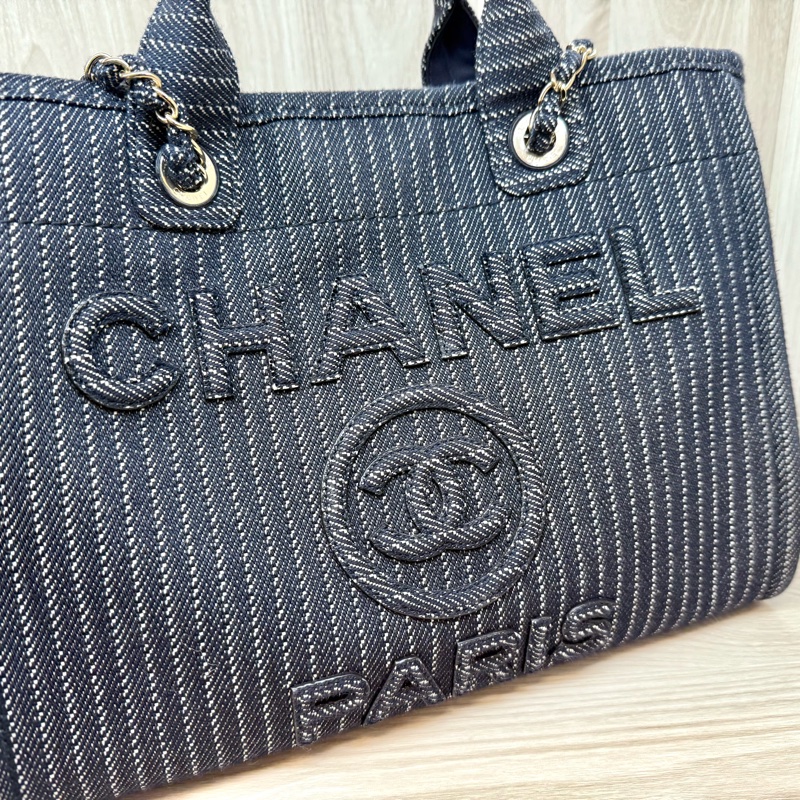 CHANEL深藍色白線帆布淡金鍊沙灘包AS3351-4