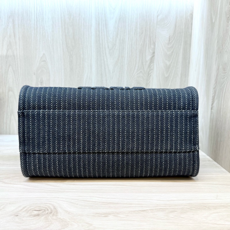 CHANEL深藍色白線帆布淡金鍊沙灘包AS3351-5