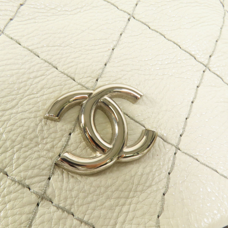 CHANEL 皮革Chain Shoulder銀扣肩背袋-5