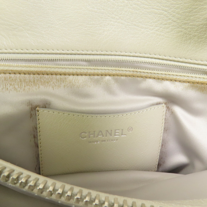 CHANEL 皮革Chain Shoulder銀扣肩背袋-8