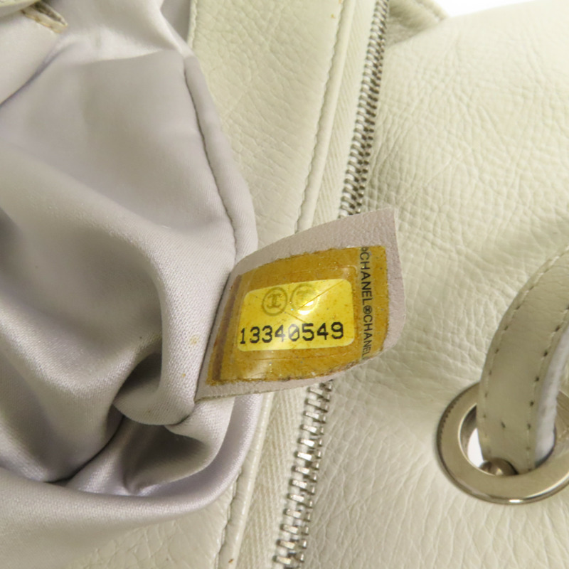 CHANEL 皮革Chain Shoulder銀扣肩背袋-9