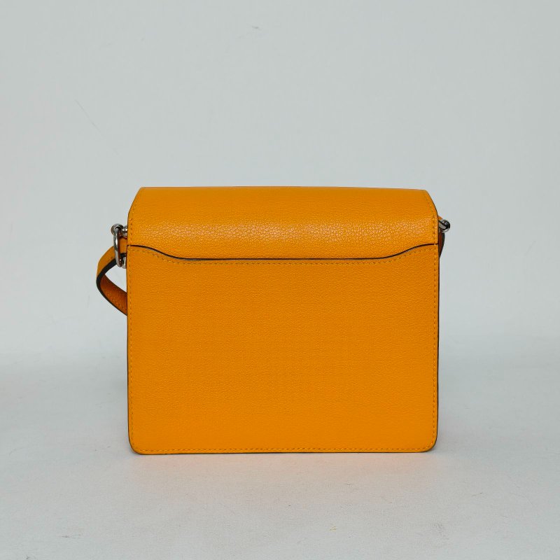 HERMES Roulis豬鼻子199V太陽黃EC皮A刻銀扣肩背包-2