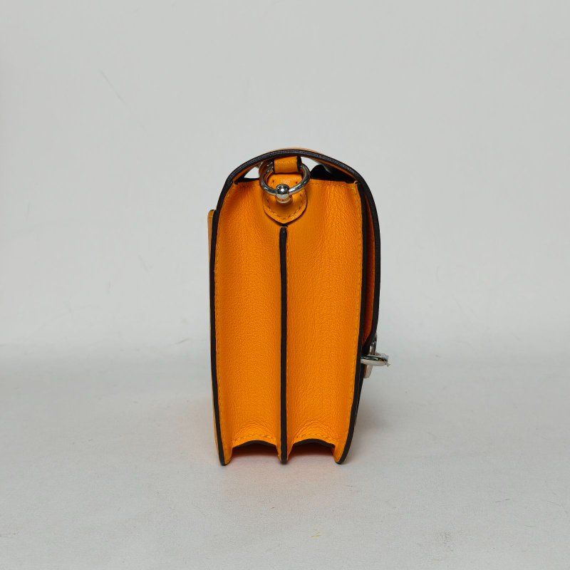 HERMES Roulis豬鼻子199V太陽黃EC皮A刻銀扣肩背包-3