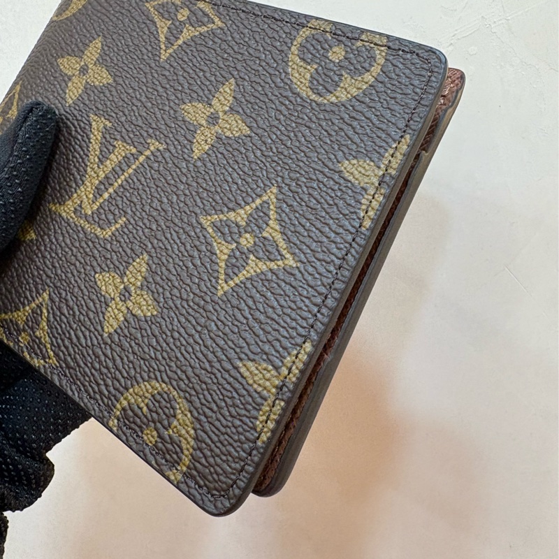 LV 全新對開交叉老花短夾-6