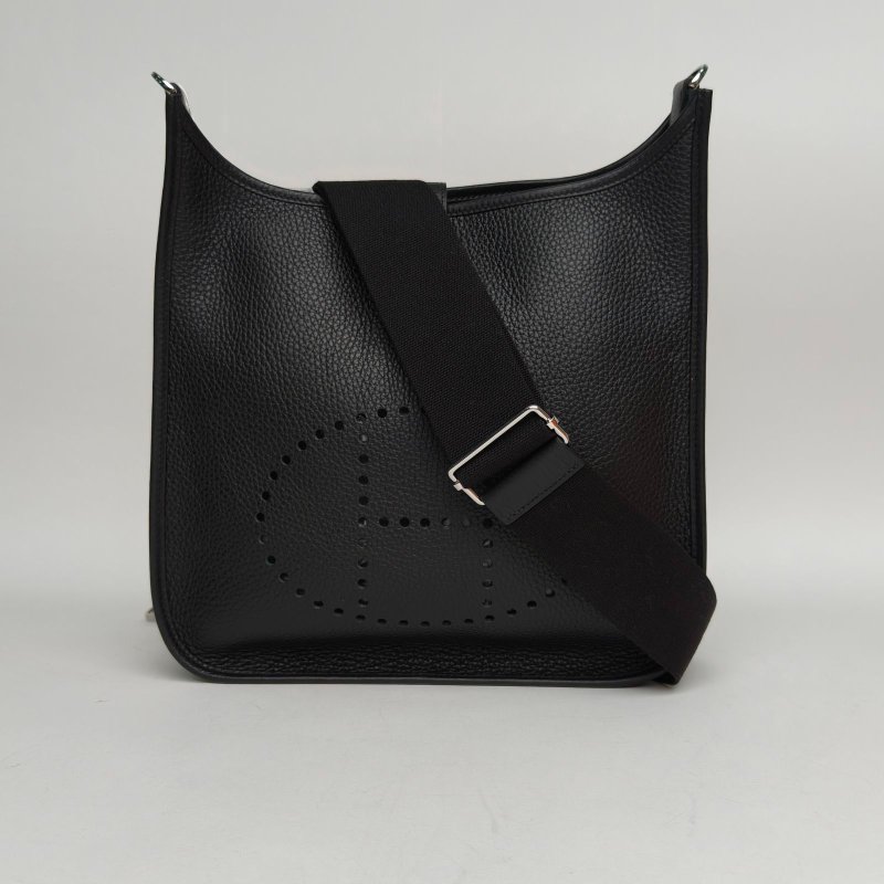 HERMES Evelyne小號2989黑色TC皮W刻銀扣肩背包-0