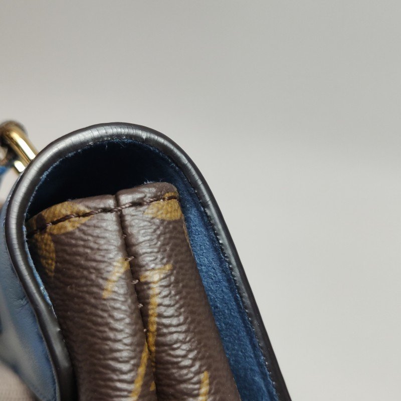 Louis Vuitton(LV)LockyBB牛皮老花鎖頭包斜挎包單肩包-20