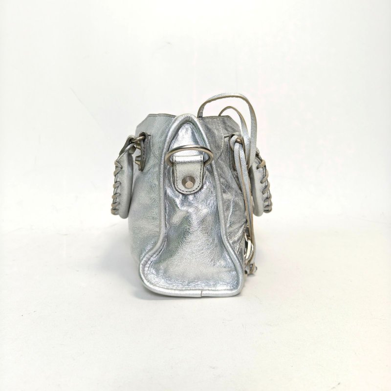 BALENCIAGA CityMini24機車包銀色羊皮銀扣肩背包-1