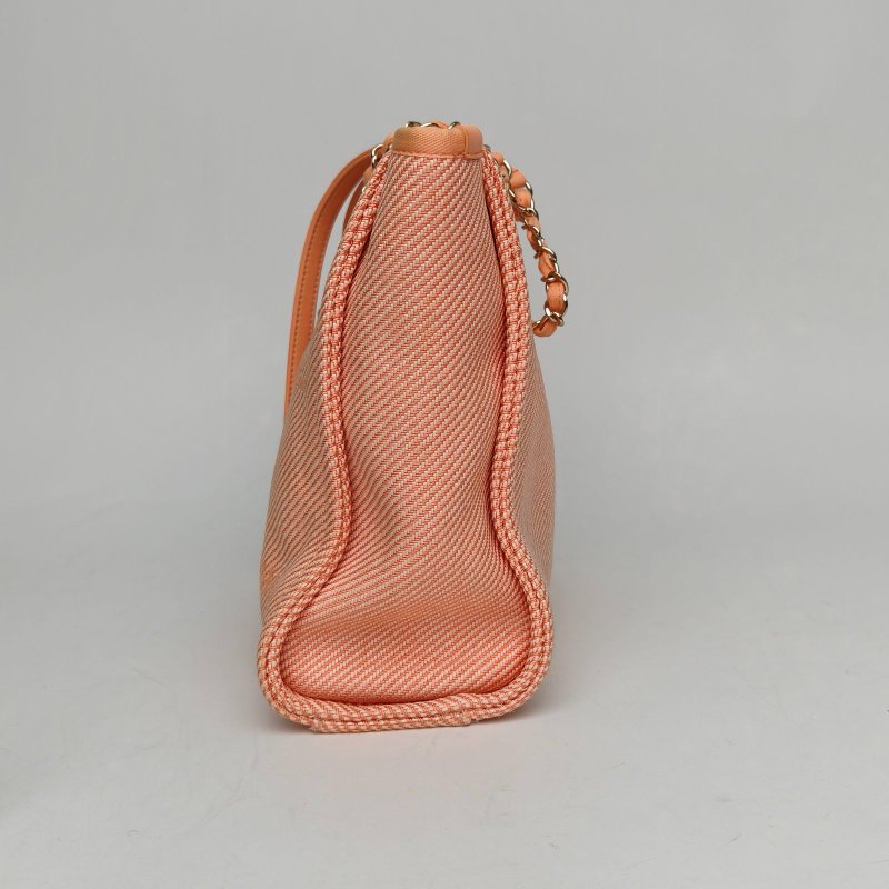 CHANEL 沙灘包購物包小號橘色帆布30開銀扣肩背包-1