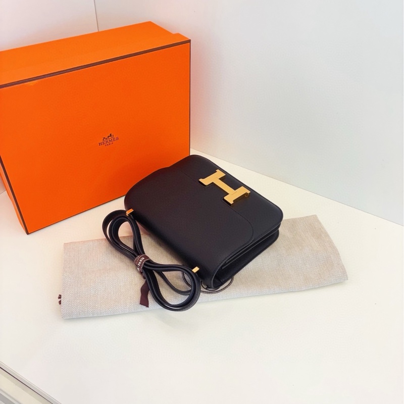 【99新閒置全套帶膜🆕】Hermes mini constance 迷你康康19黑金 E皮 y刻斜挎包-6