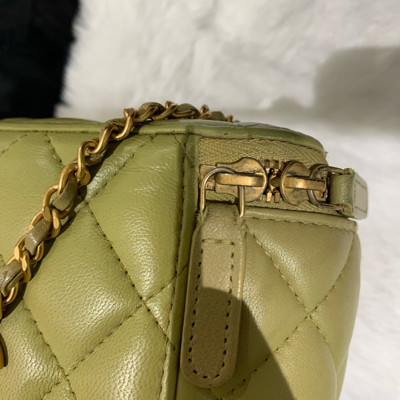 香奈兒/Chanel 淺綠羊皮手提單肩盒子斜挎化妝包帶鏡子17×8×9.5cm-16