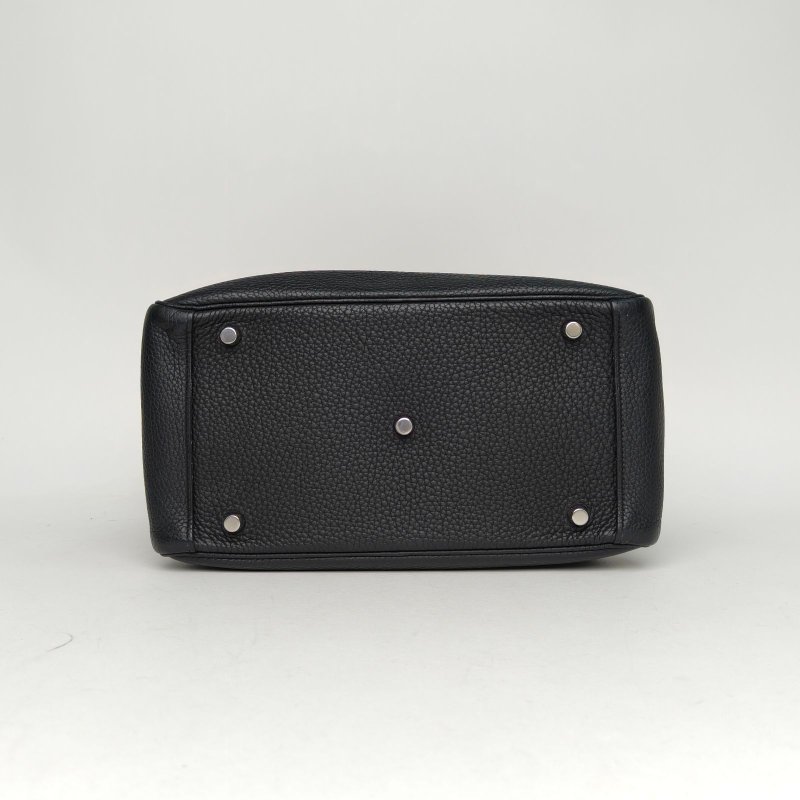 HERMES Lindy3089黑色TC皮X刻銀扣肩背包-4