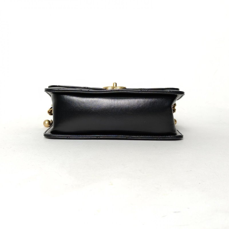 CHANEL 21ACF口蓋包19黑色牛皮晶片開金扣雙金珠皮穿鏈肩背包-4