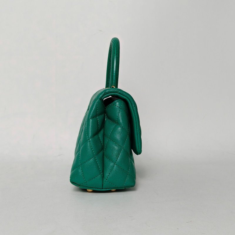 CHANEL CocoHandle小號24綠色荔枝牛皮28開金扣肩背包-1