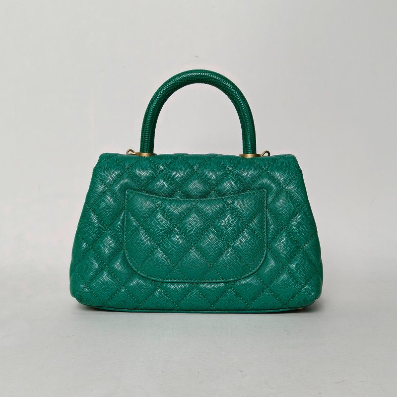 CHANEL CocoHandle小號24綠色荔枝牛皮28開金扣肩背包-2