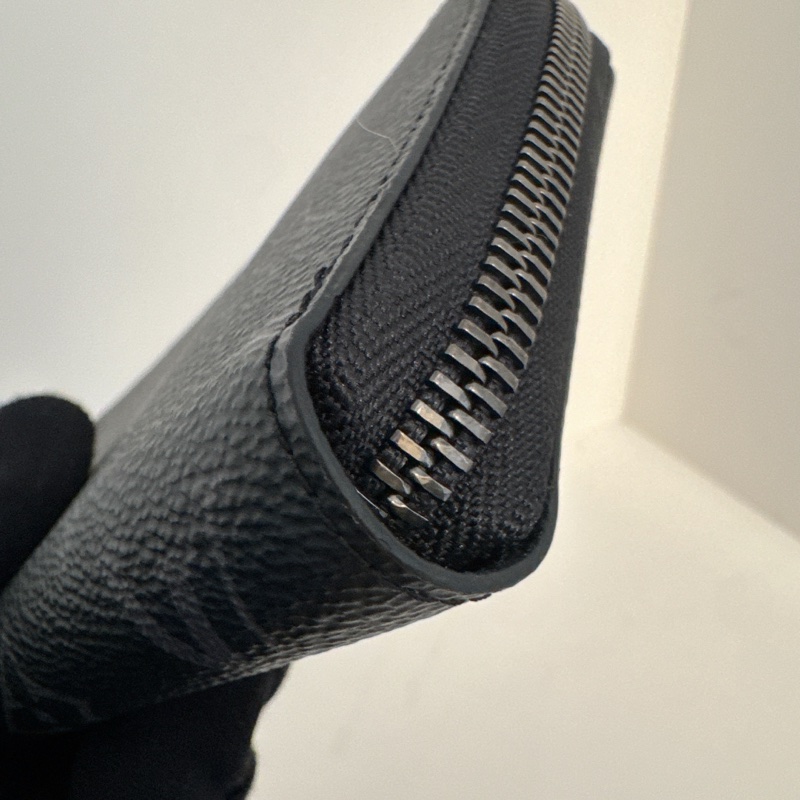 LV M11611 晶片款 黑老花Eclipse拉鍊長夾-4