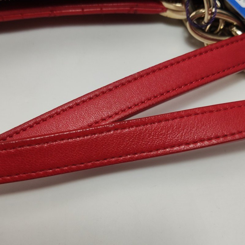 Dior Soft羊皮純色藤格紋字母吊飾單肩包-11