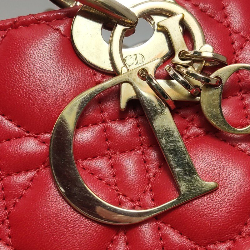 Dior Soft羊皮純色藤格紋字母吊飾單肩包-12