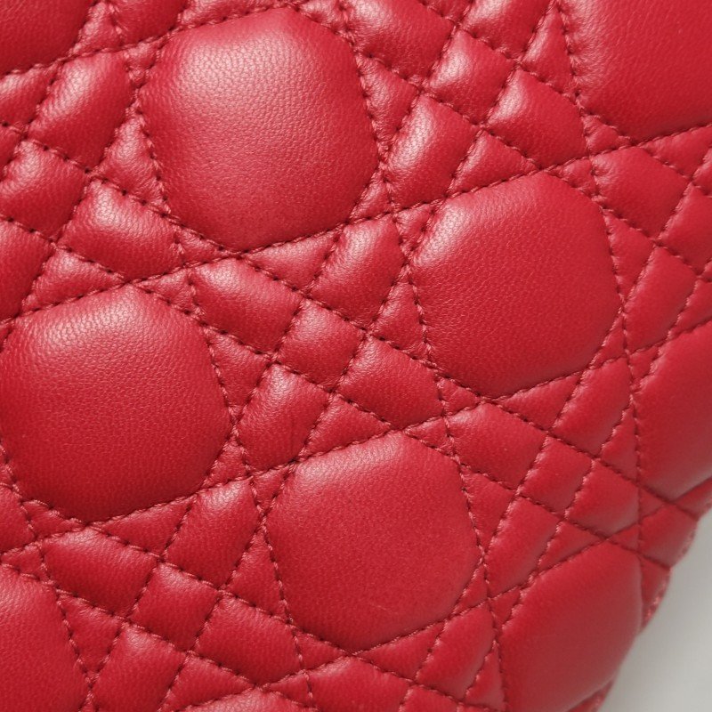 Dior Soft羊皮純色藤格紋字母吊飾單肩包-20