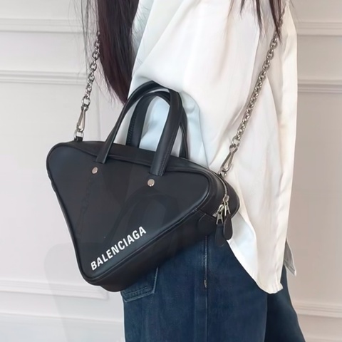 🌷Balenciaga 巴黎世家三角手提包協背包｜經典花紋✦fufu style 精品✦ 氣質款｜