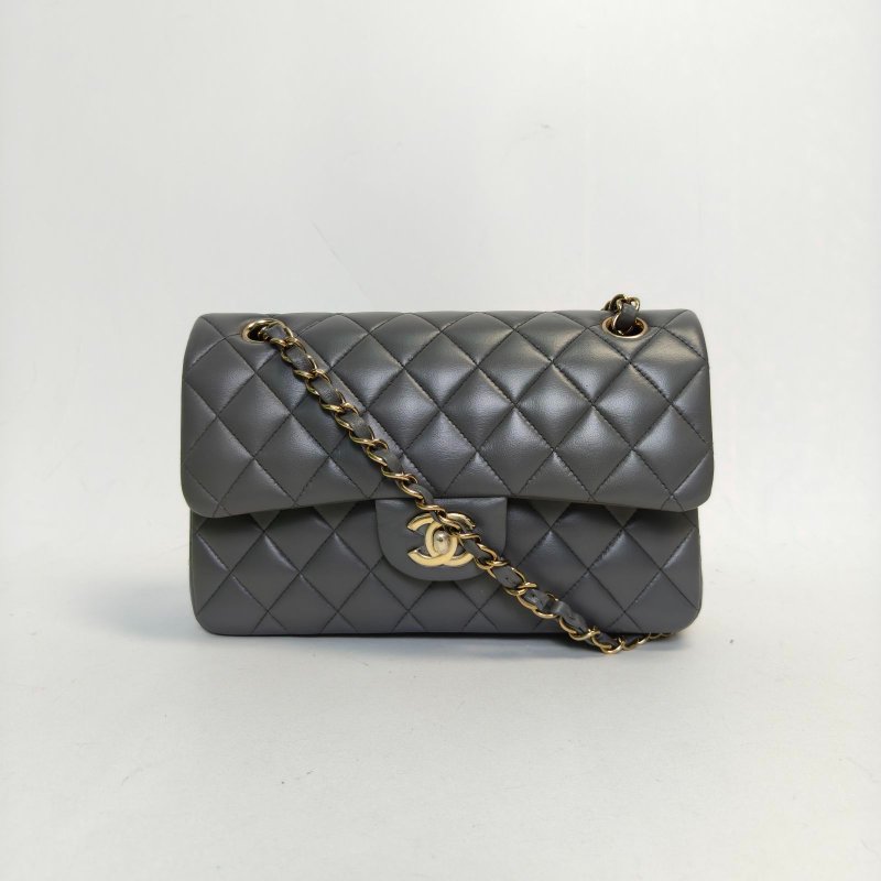 CHANEL CF口蓋包小號23灰色羊皮晶片開金扣菱格紋肩背包-0