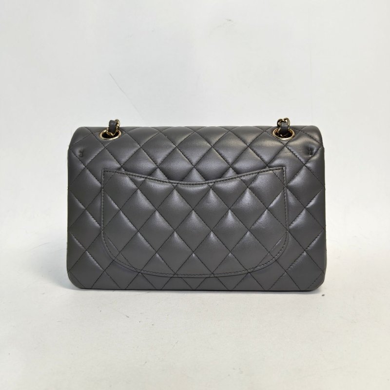 CHANEL CF口蓋包小號23灰色羊皮晶片開金扣菱格紋肩背包-2