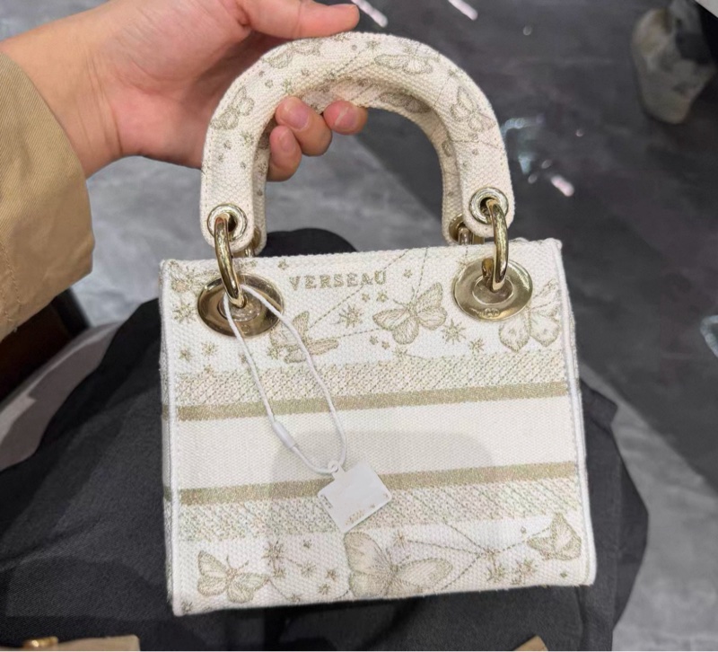 Dior Lady Dior刺繡蝴蝶包-2
