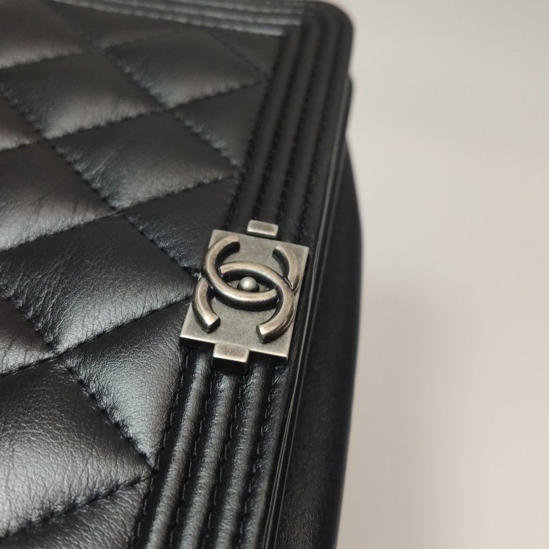 Chanel Boy Bag牛皮菱格絎縫方形雙C鎖扣斜挎包-12