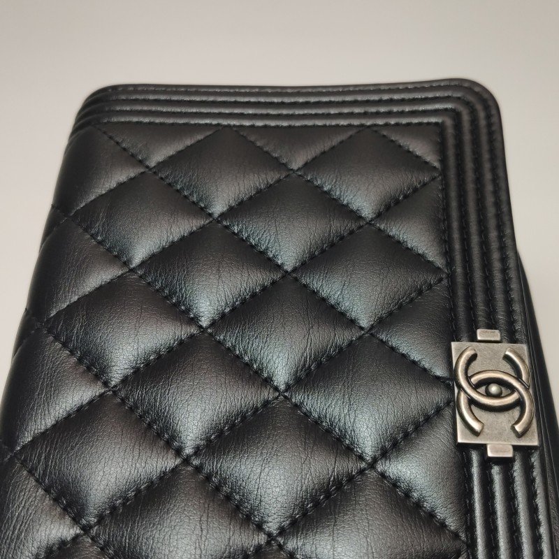 Chanel Boy Bag牛皮菱格絎縫方形雙C鎖扣斜挎包-19