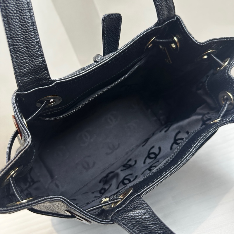 香奈兒/Chanel vintage 抽繩款黑荔枝紋牛皮單肩托特包29x14x24cm-12