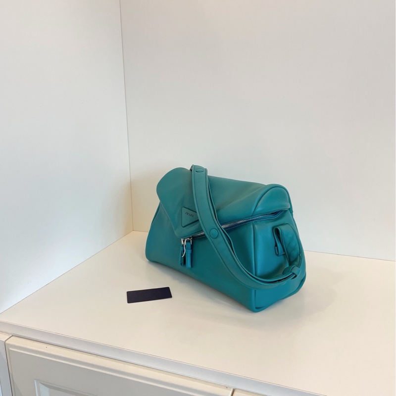 【未使用閒置🆕】Prada Signaux 新款泡芙單肩斜挎包 湖水綠色系很養眼-3