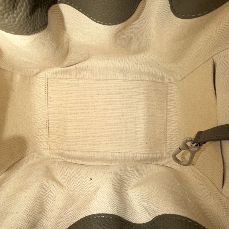 #專櫃1️⃣5️⃣萬 #全牛皮 Loewe吊床包小號 #絕版稀有色釋出 #僅一顆超甜💰-10