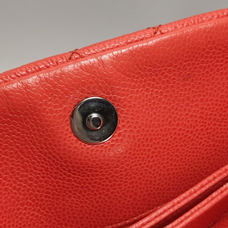 Chanel Mademoiselle 牛皮純色菱格絎縫曲線造型單肩包-12