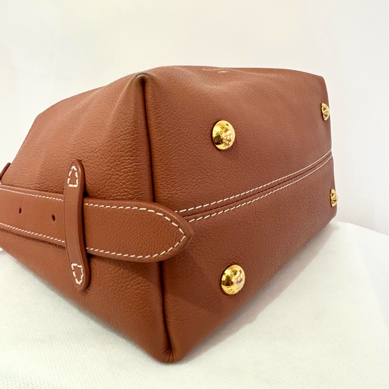 LV 琥珀色牛皮Low Key Hobo PM-6