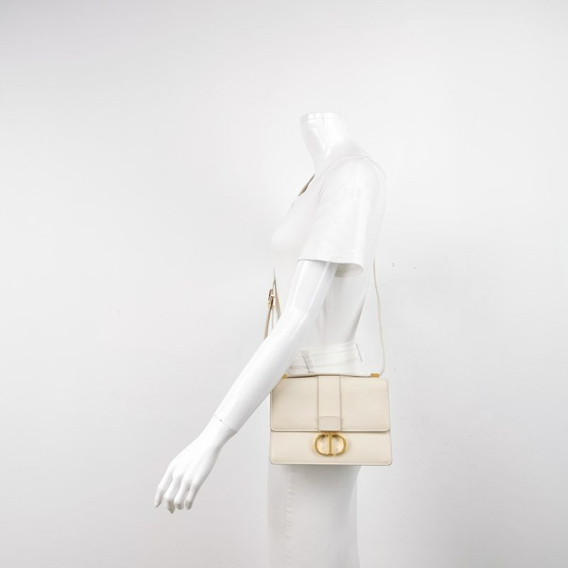 Dior 30 Montaigne 蒙田包小號牛皮純色CD標誌斜挎包-1