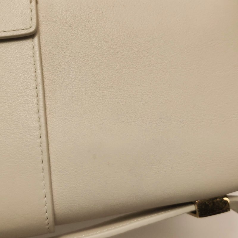 Dior 30 Montaigne 蒙田包小號牛皮純色CD標誌斜挎包-18